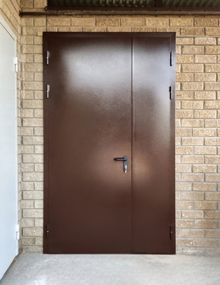 Полуторастворчатая дверь EI 60