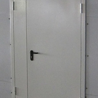 Фото белой двери